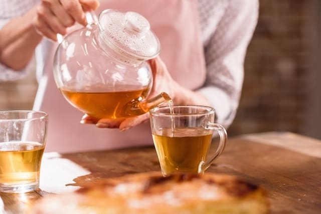 6 أنواع شاي لعلاج الإسهال