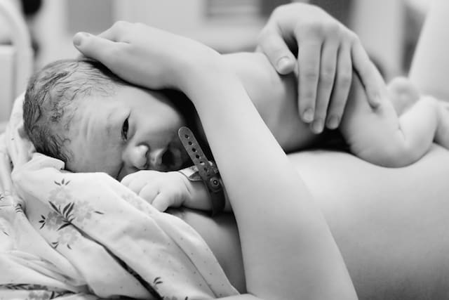 نزيف ما بعد الولادة: ما هو وأهم أسبابه وعلاجه