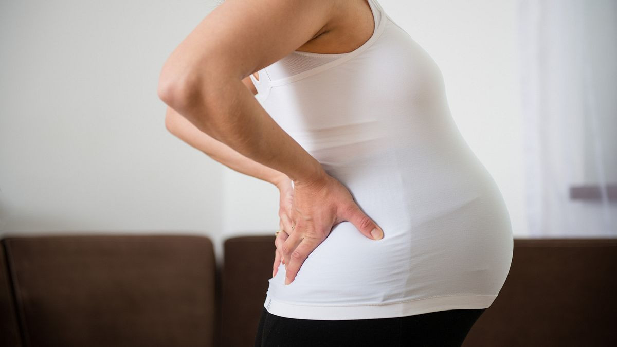 pregnancy back pain1