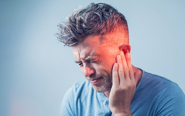 علاج طنين الأذن